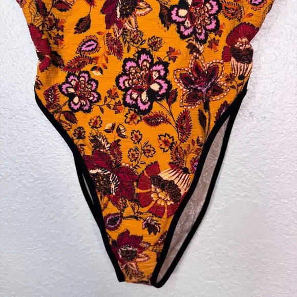 Free People Free Est Amber Swimsuit Women Small One Piece Floral Cheeky Swimwear - Picture 6 of 9